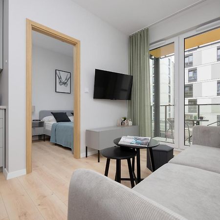 Stylish Apartments With Parking By Noclegi Renters Warschau Buitenkant foto