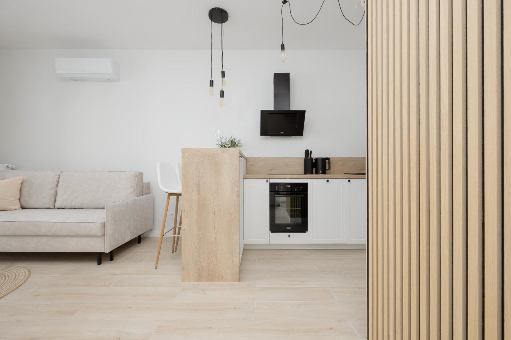 Stylish Apartments With Parking By Noclegi Renters Warschau Buitenkant foto