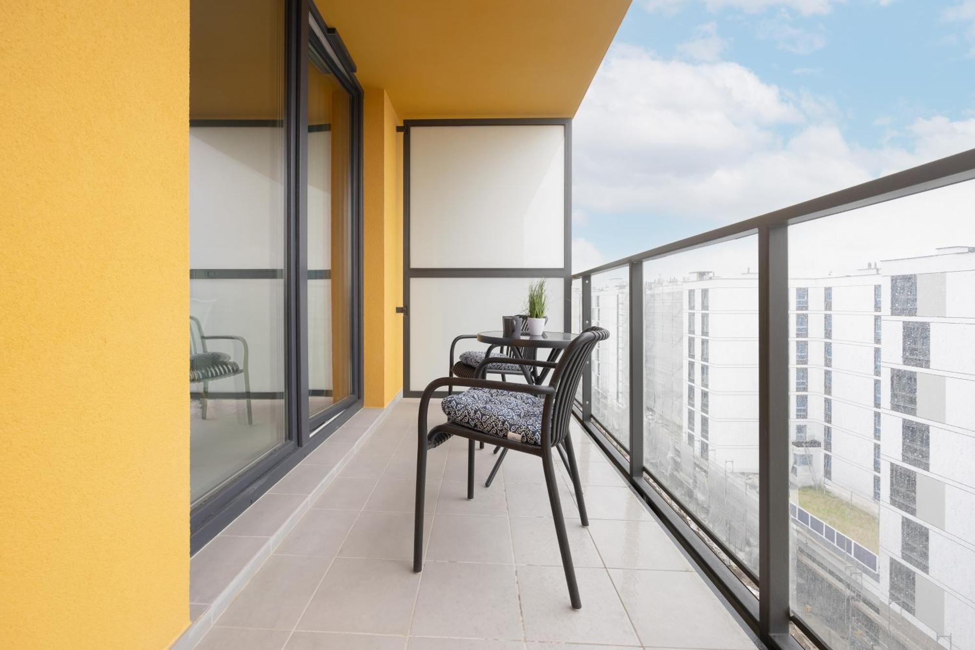Stylish Apartments With Parking By Noclegi Renters Warschau Buitenkant foto