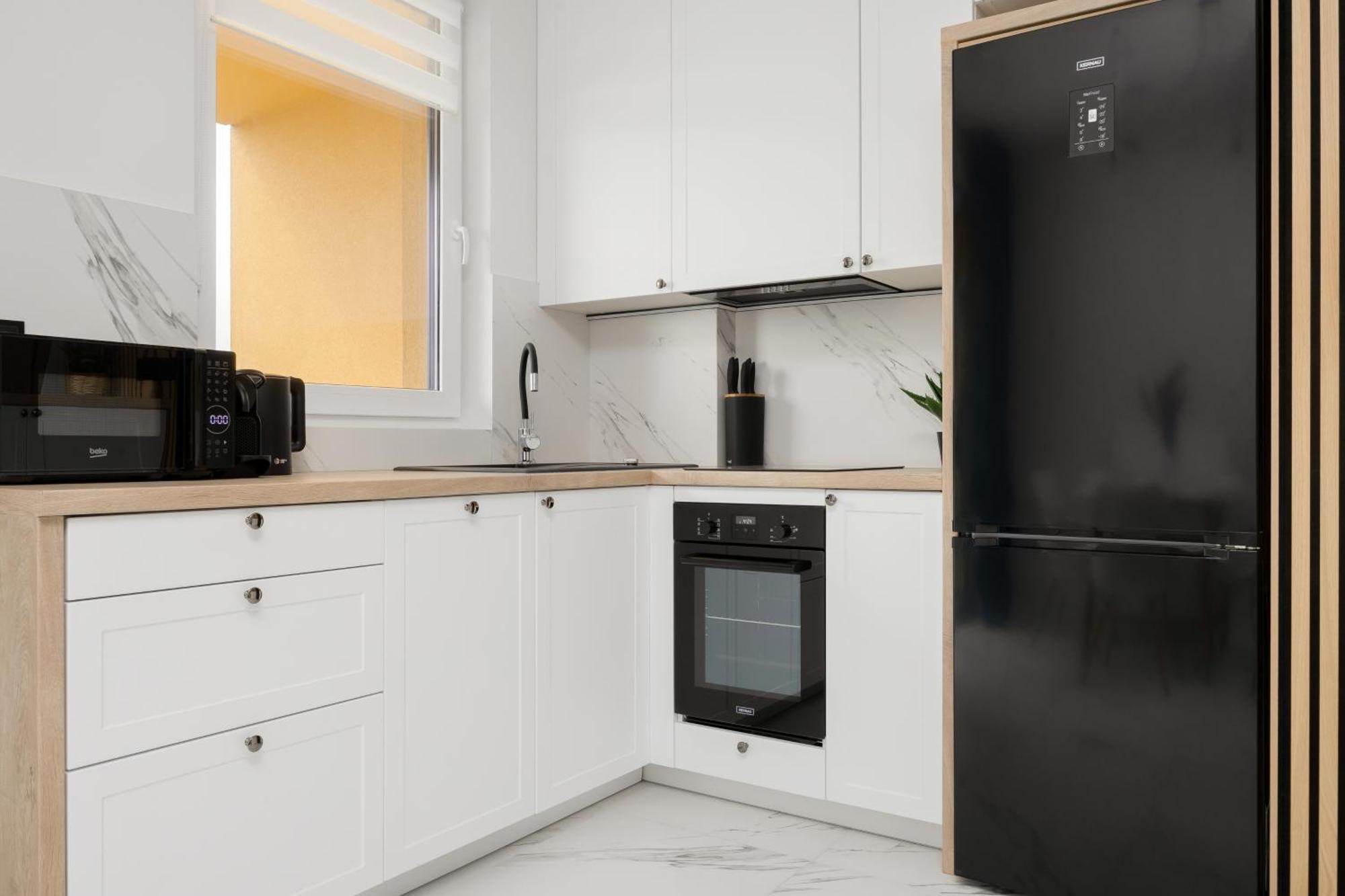 Stylish Apartments With Parking By Noclegi Renters Warschau Buitenkant foto